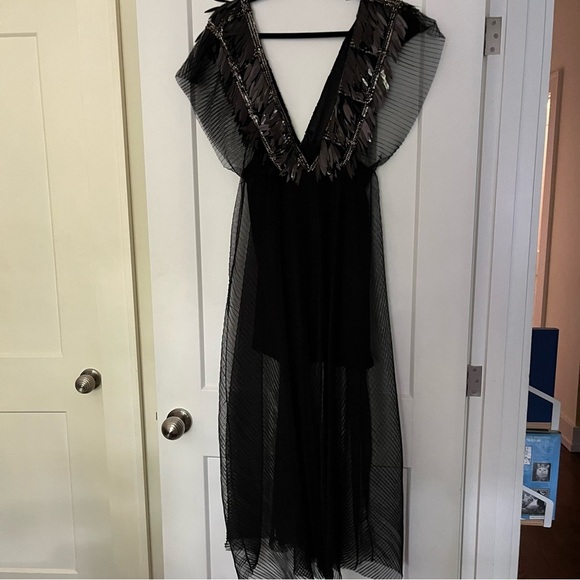 NWOT stunning gauzy witchy floaty sequined  flutter sleeved maxi dress - Picture 7 of 9